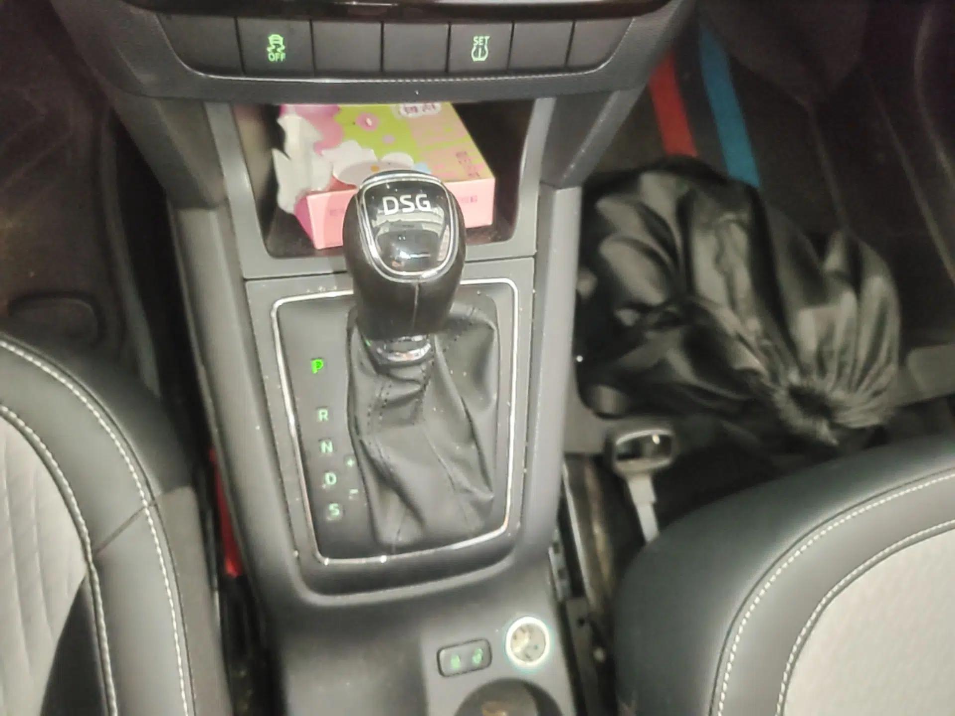 Skoda Yeti 2016 1.4TSI DSG Style Edition — миниатюра 16