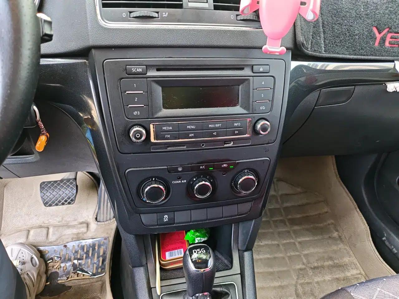 Skoda Yeti 2016 1.4TSI DSG Advanced Edition — миниатюра 13