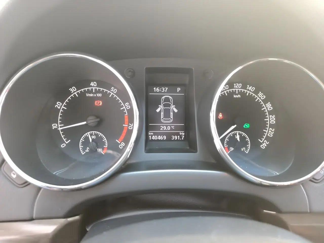 Skoda Yeti 2014 1.4TSI DSG All-Wheel Drive Version — миниатюра 11