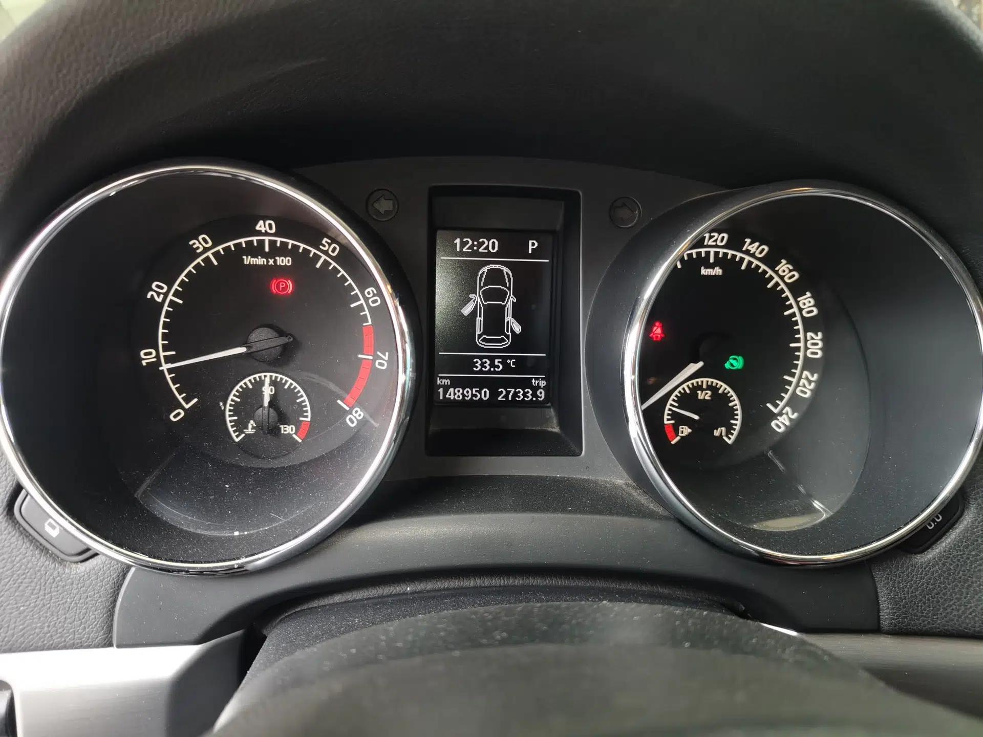 Skoda Yeti 2014 1.4 TSI DSG Phantom Edition — миниатюра 11