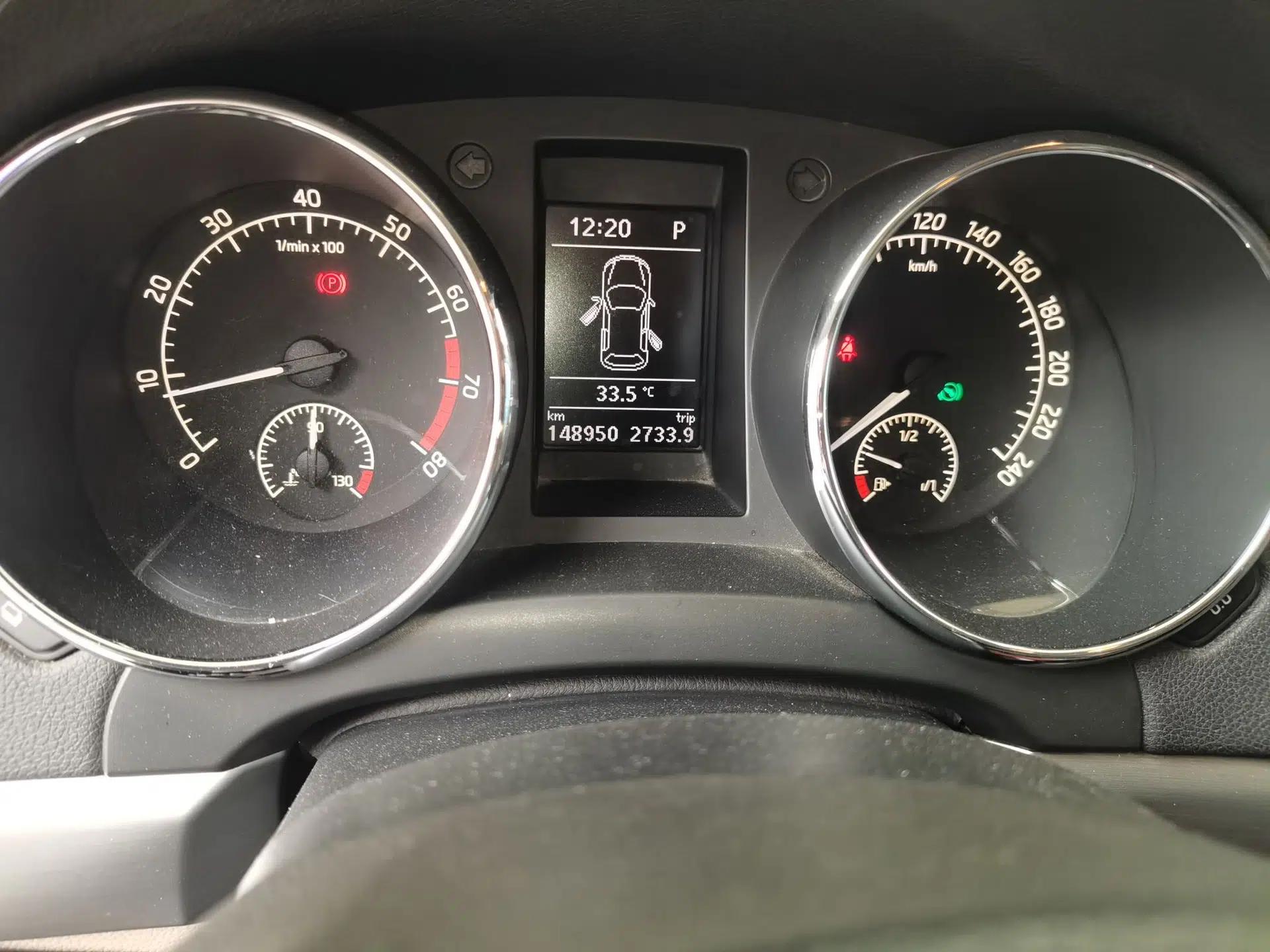 Skoda Yeti 2014 1.4 TSI DSG Phantom Edition — миниатюра 12