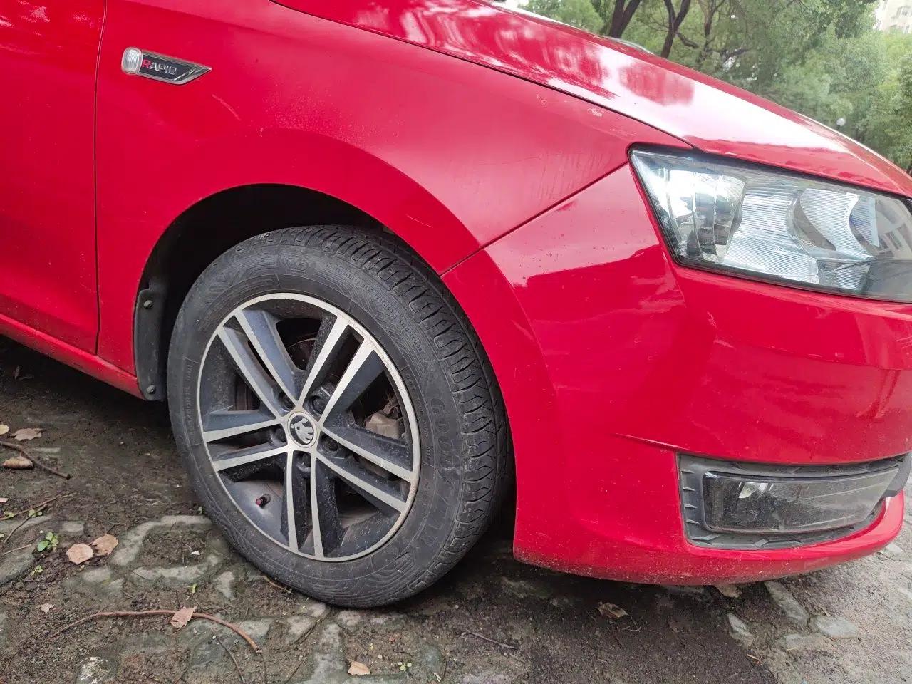 Skoda Rapid Spaceback 2016 Revised 1.6L Automatic Smart Drive Version — миниатюра 8