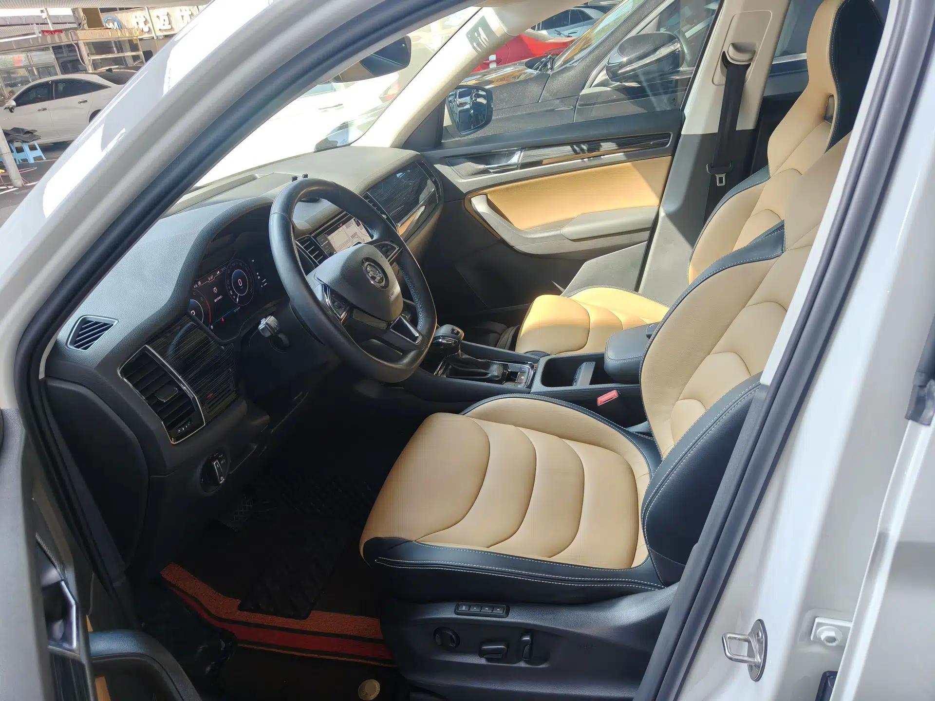 Skoda Kodiaq GT 2019 TSI330 Two-Wheel-Drive Luxury Edition China VI Standard — миниатюра 17