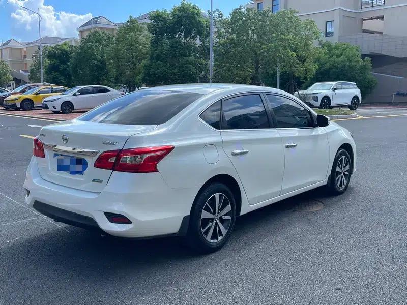 Nissan Sylphy 2016 1.6XL CVT Luxury Edition — миниатюра 6