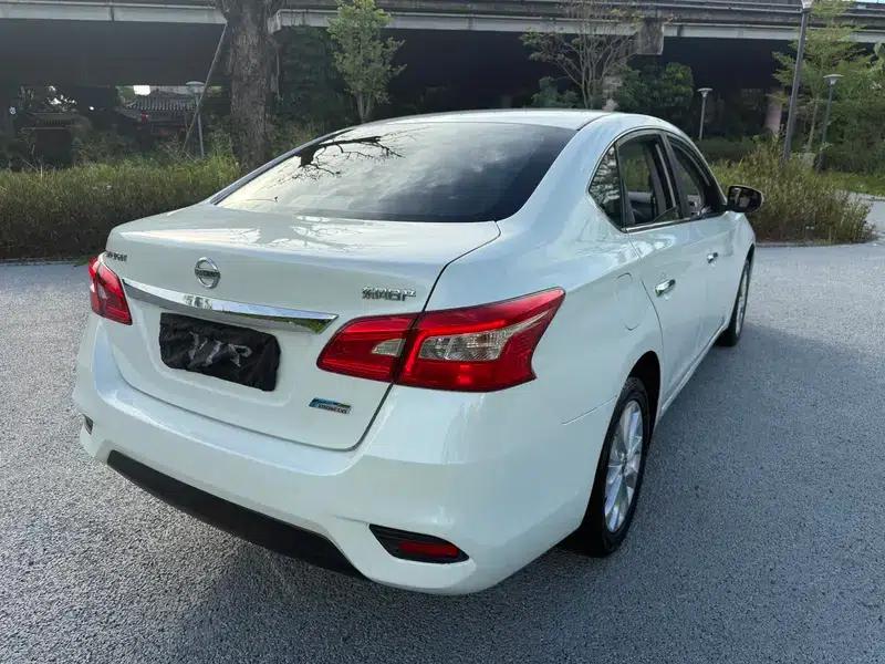 Nissan Sylphy 2016 1.6XL CVT Premium Edition — миниатюра 7