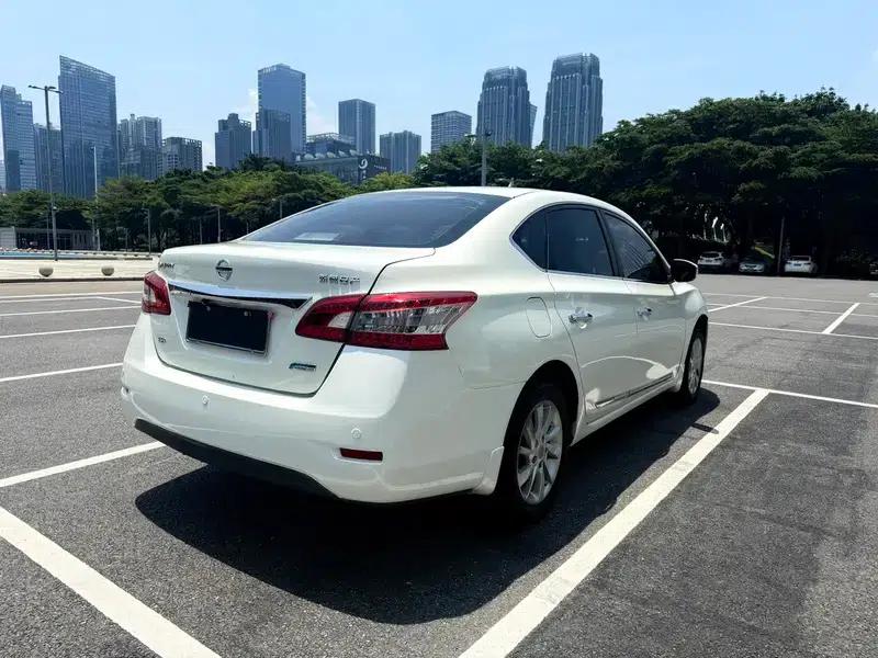 Nissan Sylphy 2012 1.8XL CVT Luxury Edition — миниатюра 7