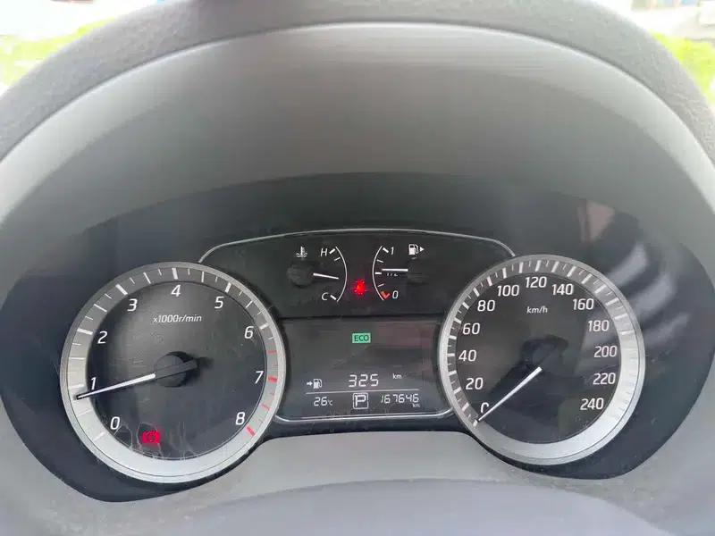 Nissan Sylphy 2012 1.8XL CVT Luxury Edition — миниатюра 7