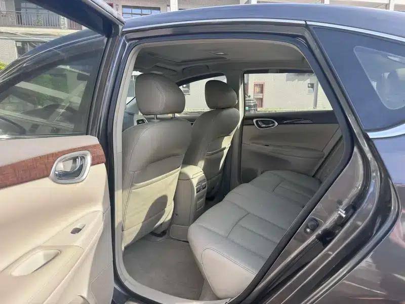 Nissan Sylphy 2012 1.8XL CVT Luxury Edition — миниатюра 9