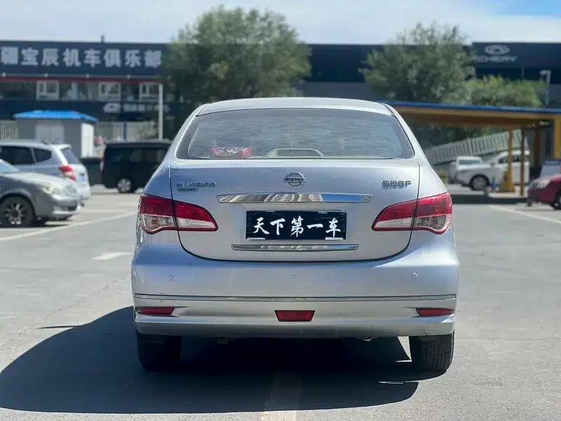 Nissan Sylphy 2009 1.6XL Automatic Deluxe Sunroof Edition — миниатюра 5