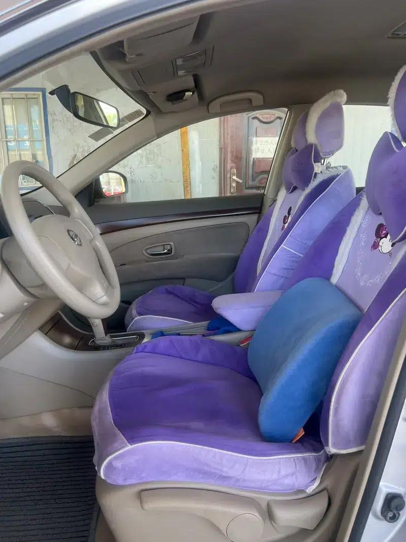 Nissan Sylphy 2009 1.6XL Automatic Deluxe Sunroof Edition — миниатюра 8