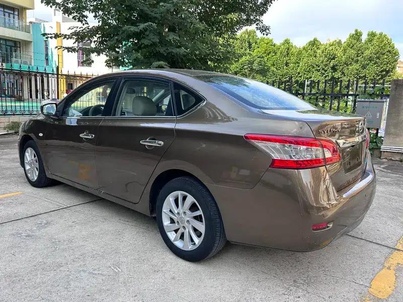 Nissan Sylphy 2014 1.6XV CVT Premium Edition — миниатюра 4