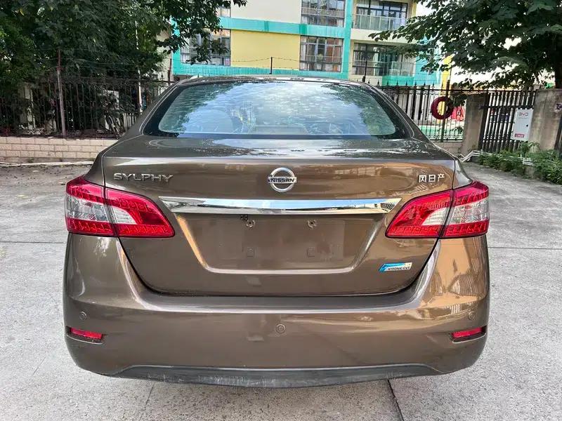 Nissan Sylphy 2014 1.6XV CVT Premium Edition — миниатюра 5