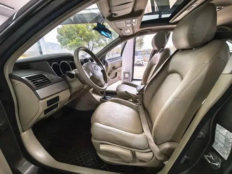 Nissan Sylphy 2018 Classic 1.6XE+ CVT Leading Edition — миниатюра 16