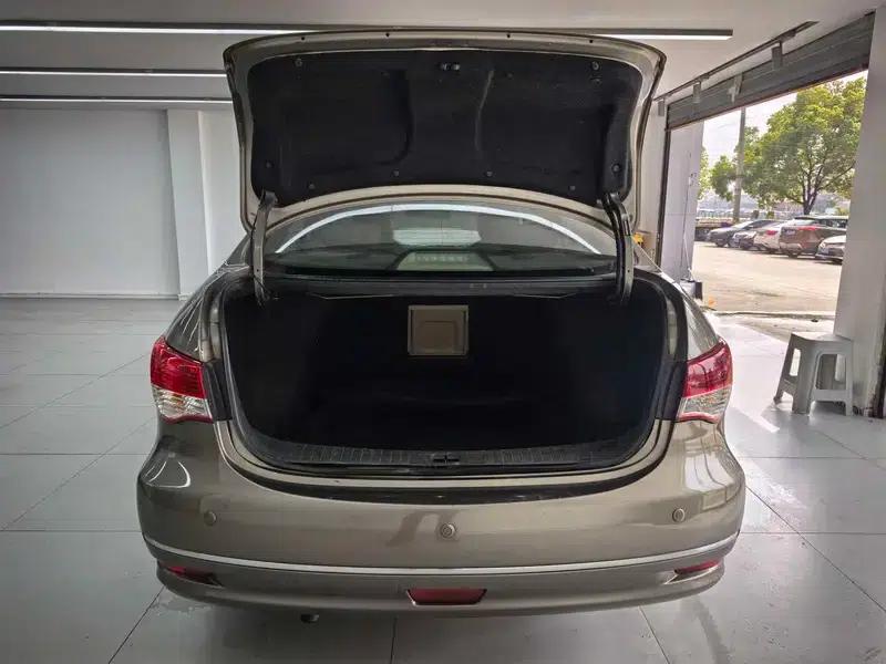 Nissan Sylphy 2018 Classic 1.6XE+ CVT Leading Edition — миниатюра 18