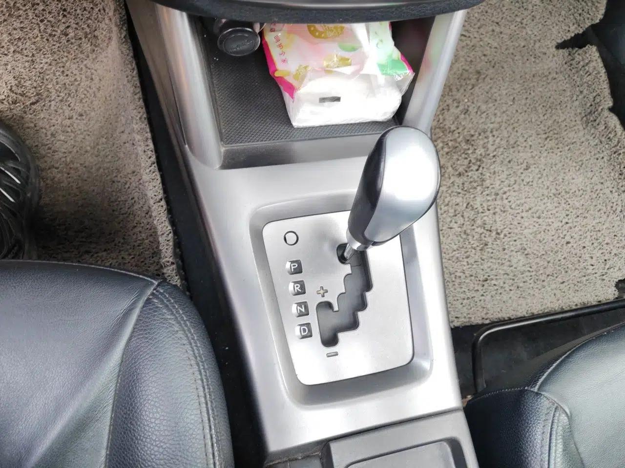 Subaru Forester 2012 2.5XS 15th Anniversary Deluxe Edition — миниатюра 14