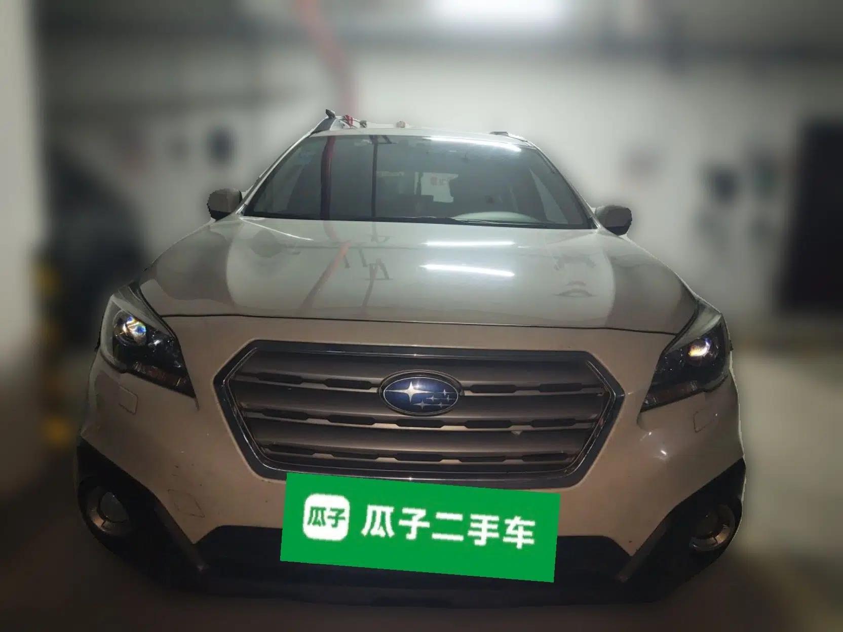 Subaru Outback 2015 2.5i Luxury Navigation Edition — миниатюра 2