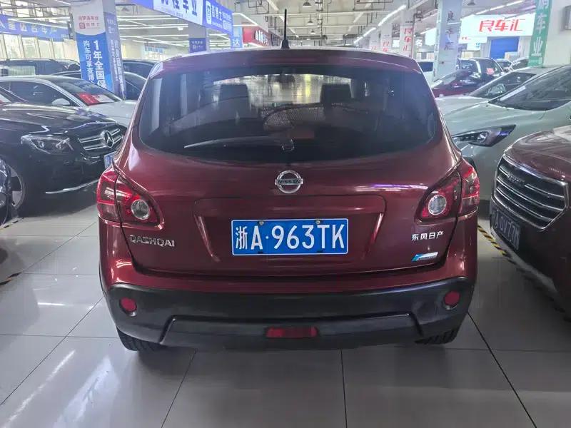 Nissan Qashqai 2012 2.0XV CVT 2WD — миниатюра 4