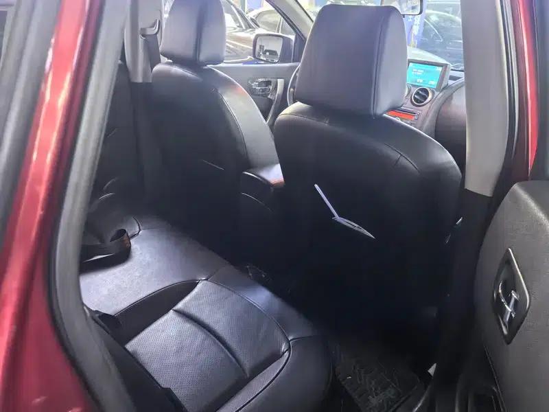Nissan Qashqai 2012 2.0XV CVT 2WD — миниатюра 6