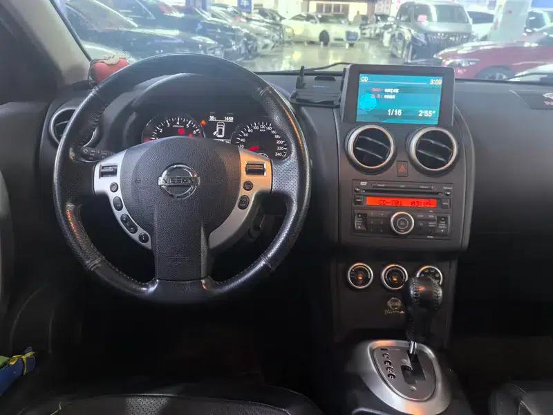 Nissan Qashqai 2012 2.0XV CVT 2WD — миниатюра 8
