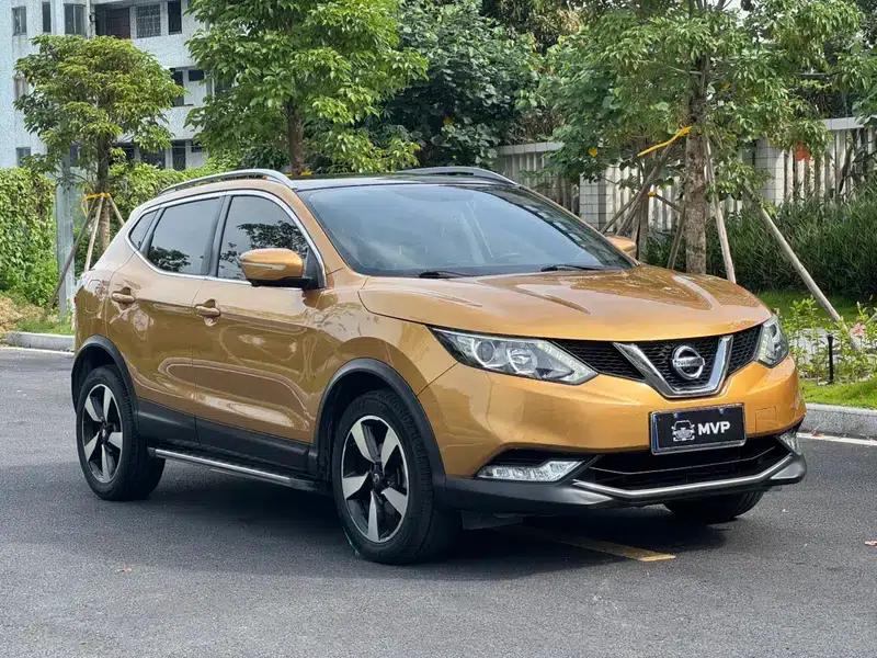 Nissan Qashqai 2016 2.0L CVT Luxury Edition — миниатюра 3