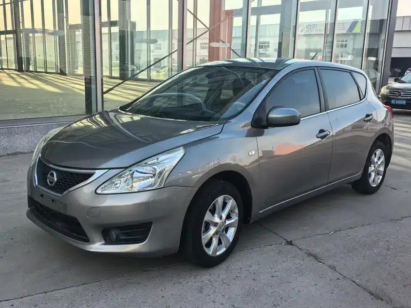2011 Tiida 1.6L CVT Comfort Model — миниатюра 1