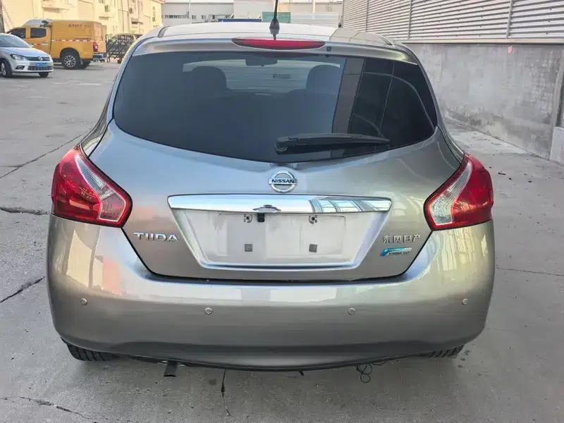 2011 Tiida 1.6L CVT Comfort Model — миниатюра 5