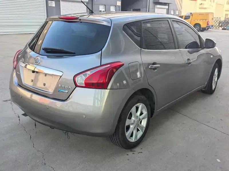 2011 Tiida 1.6L CVT Comfort Model — миниатюра 6