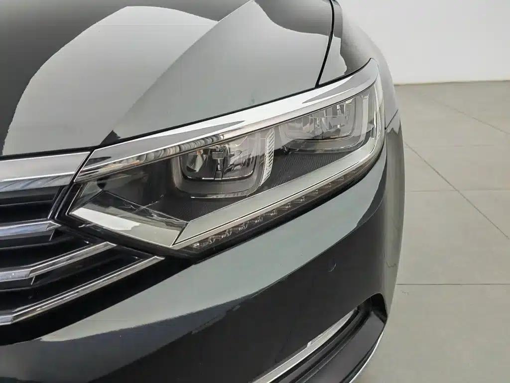 2017 Volkswagen Passat 330TSI DSG Luxury — миниатюра 7