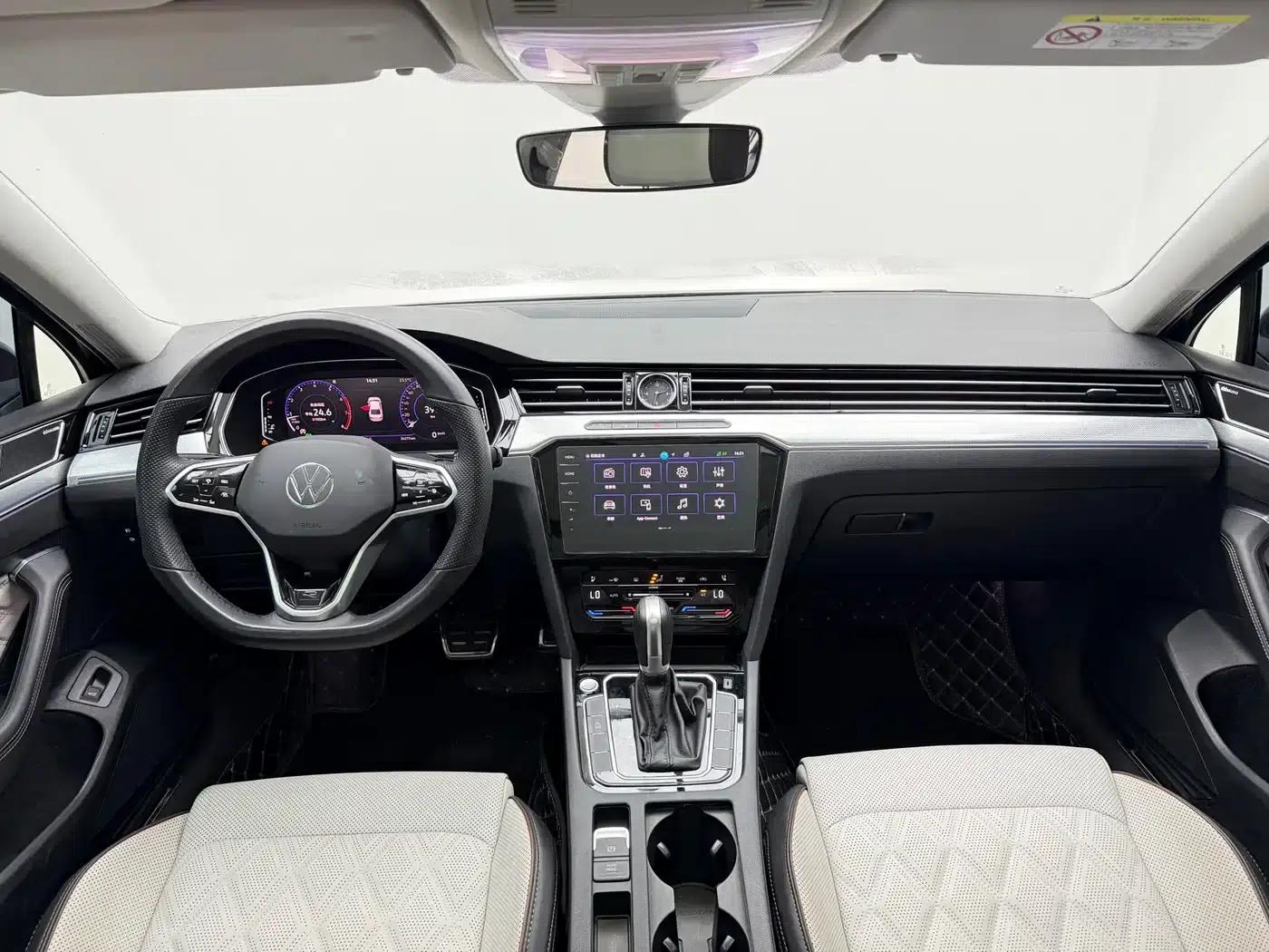 Volkswagen Magotan 2023 2 Millionth Unit Commemorative Edition 380TSI DSG Flagship Model — миниатюра 5