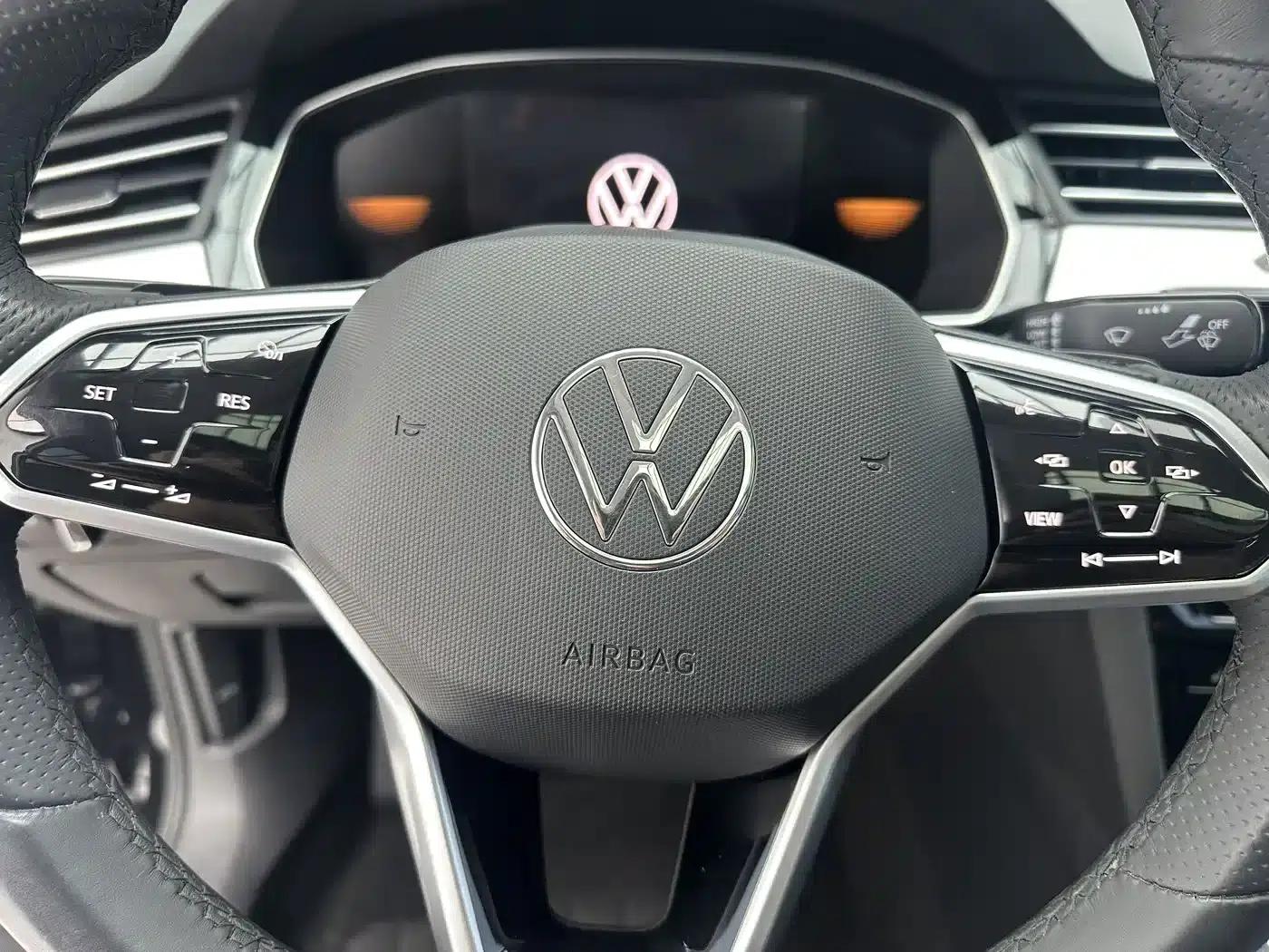 Volkswagen Magotan 2023 2 Millionth Unit Commemorative Edition 280TSI DSG Comfort Model — миниатюра 13