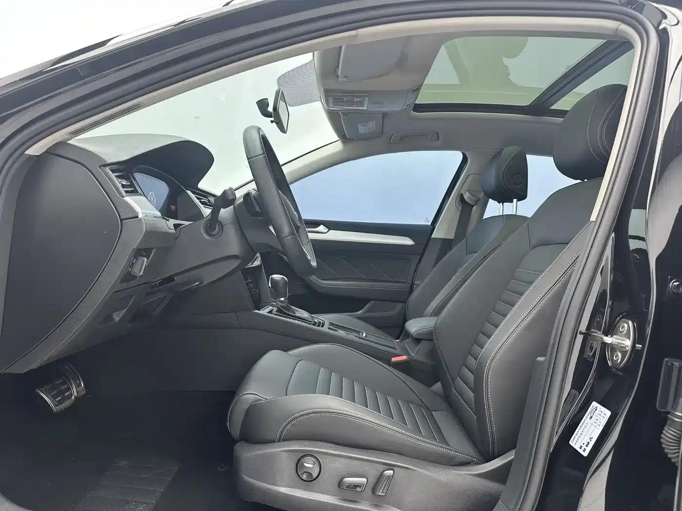 Volkswagen Magotan 2023 2 Millionth Unit Commemorative Edition 280TSI DSG Comfort Model — миниатюра 5