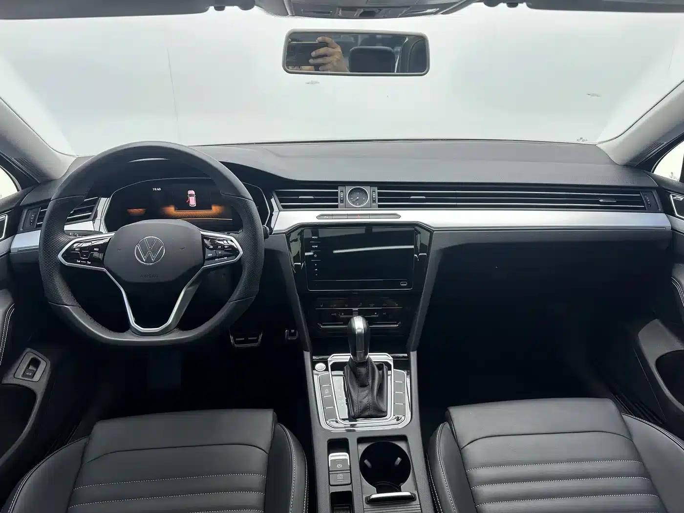 Volkswagen Magotan 2023 2 Millionth Unit Commemorative Edition 280TSI DSG Comfort Model — миниатюра 7