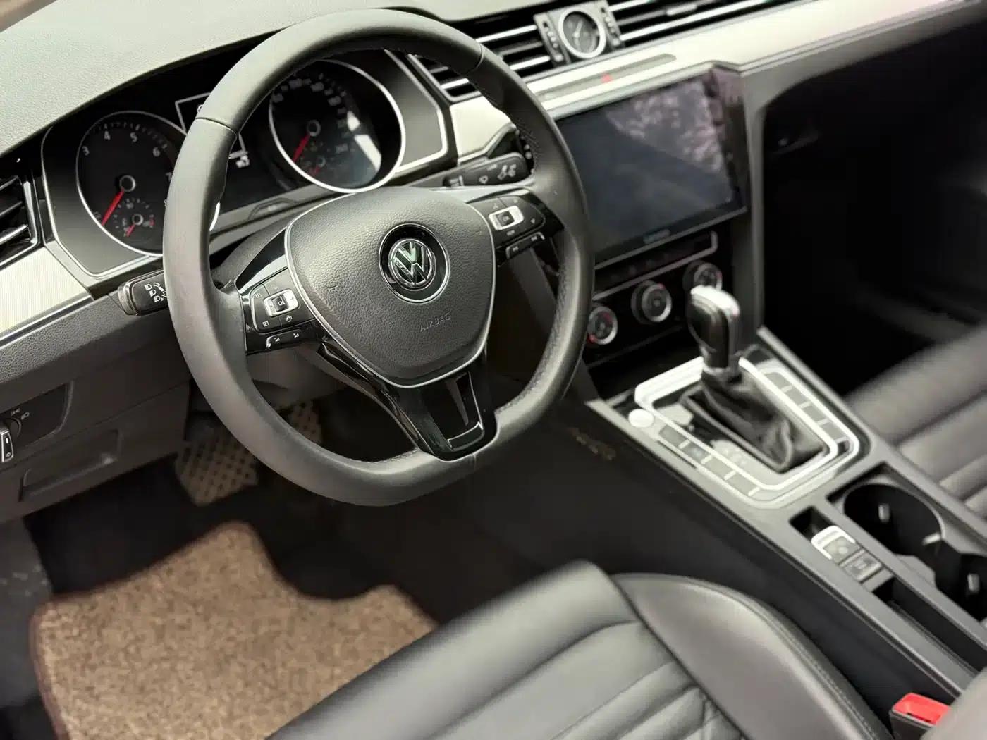 2019 Volkswagen Magotan 330TSI DSG Leading Edition (China VI Emission Standard) — миниатюра 13