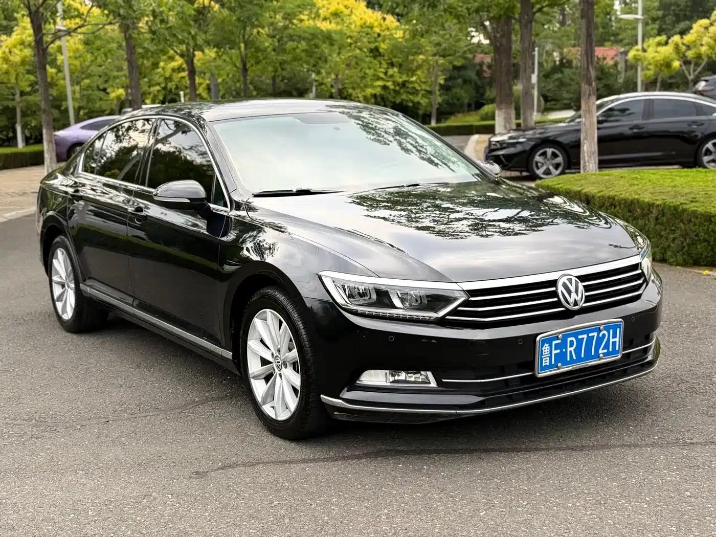 2019 Volkswagen Magotan 330TSI DSG Leading Edition (China VI Emission Standard) — миниатюра 3