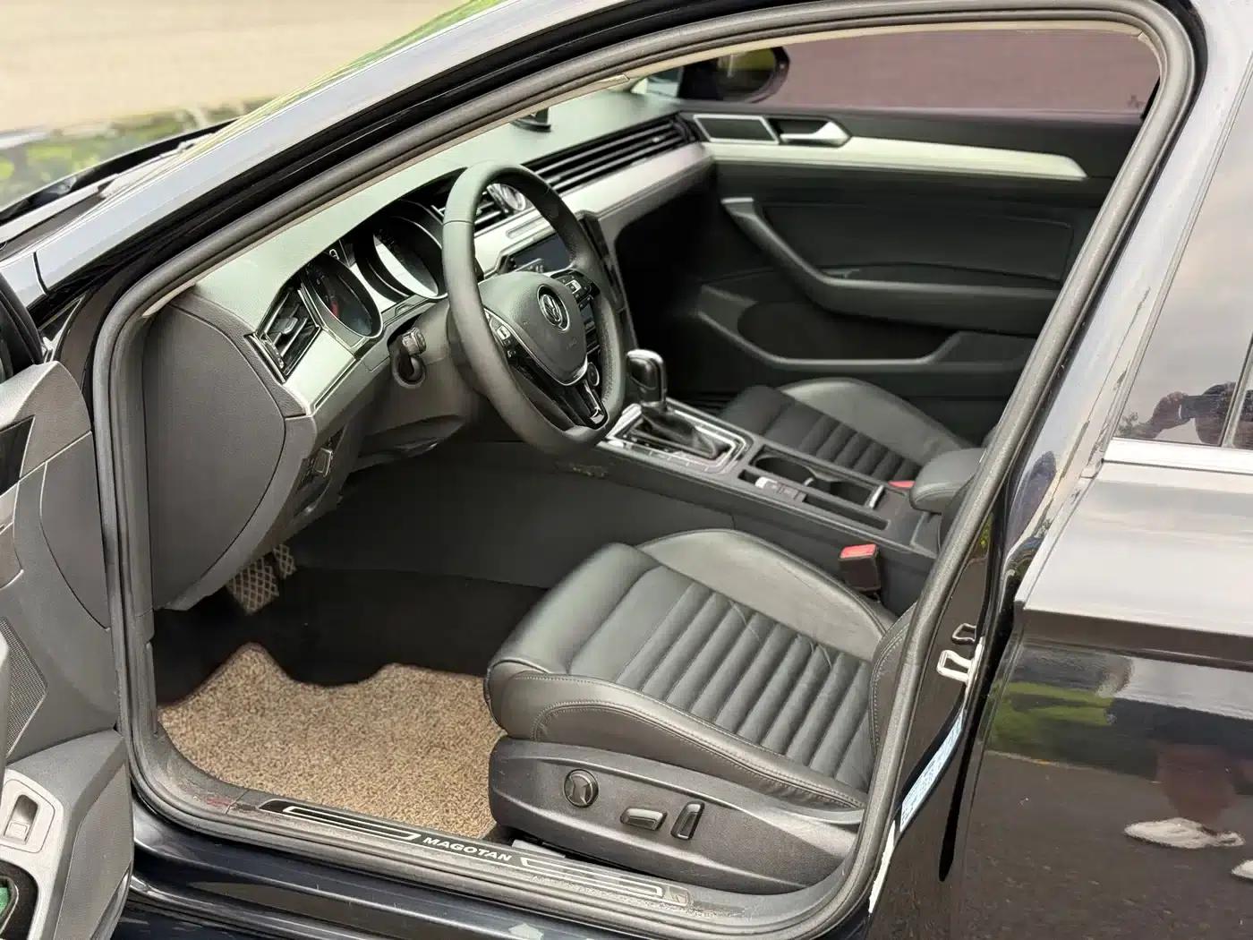 2019 Volkswagen Magotan 330TSI DSG Leading Edition (China VI Emission Standard) — миниатюра 7