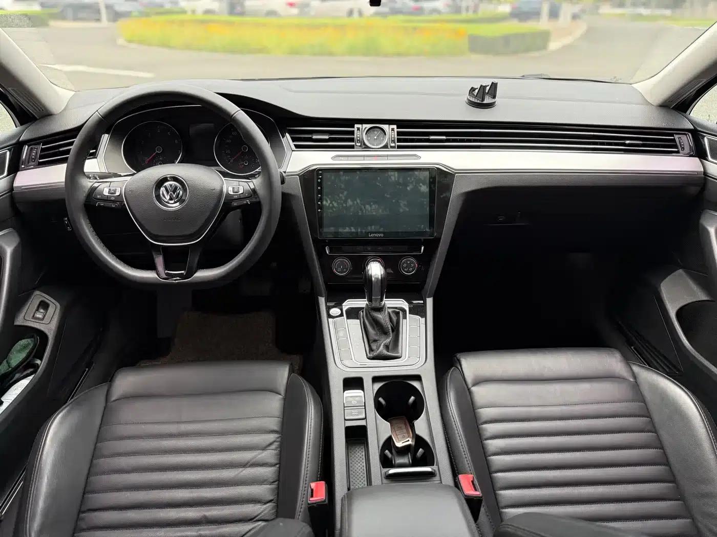 2019 Volkswagen Magotan 330TSI DSG Leading Edition (China VI Emission Standard) — миниатюра 9