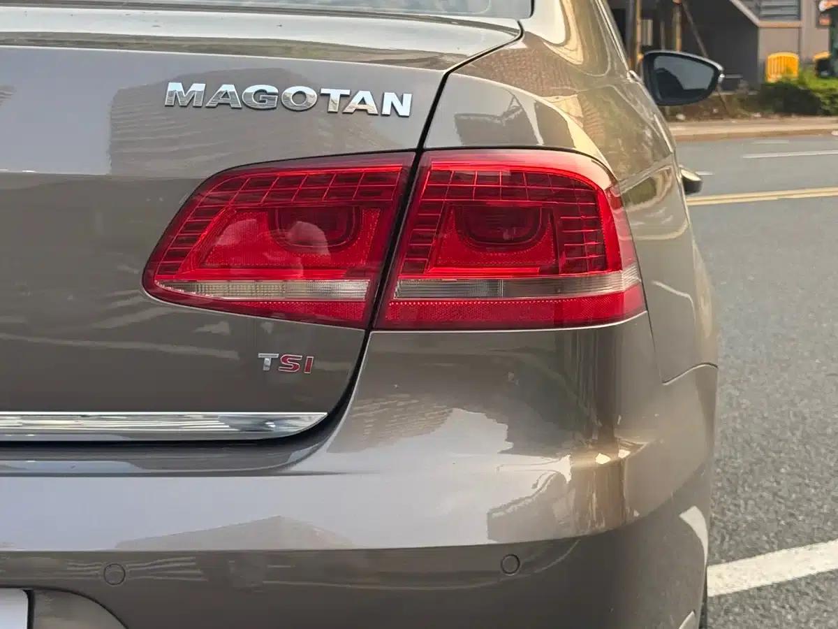 2015 Volkswagen Passat 1.8TSI Luxury — миниатюра 27