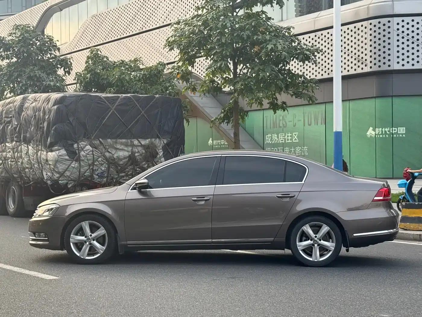 2015 Volkswagen Passat 1.8TSI Luxury — миниатюра 7