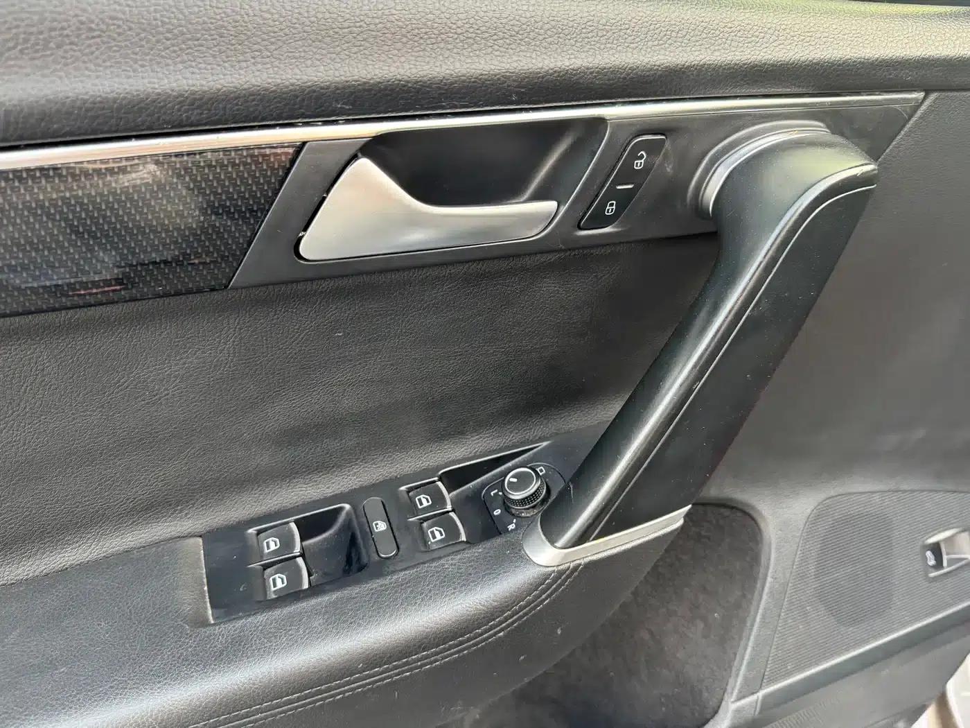 2015 Volkswagen Passat 1.8TSI Luxury — миниатюра 9