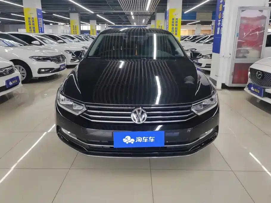 2018 Volkswagen Passat 330TSI DSG Leading Edition — миниатюра 2
