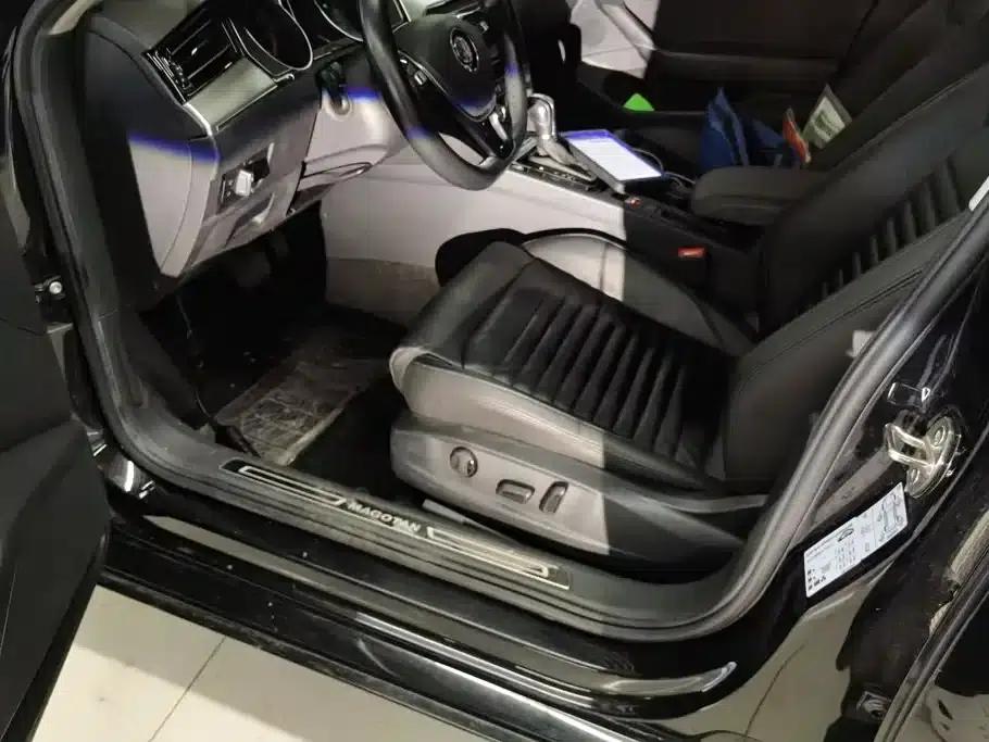 2018 Volkswagen Passat 330TSI DSG Leading Edition — миниатюра 9