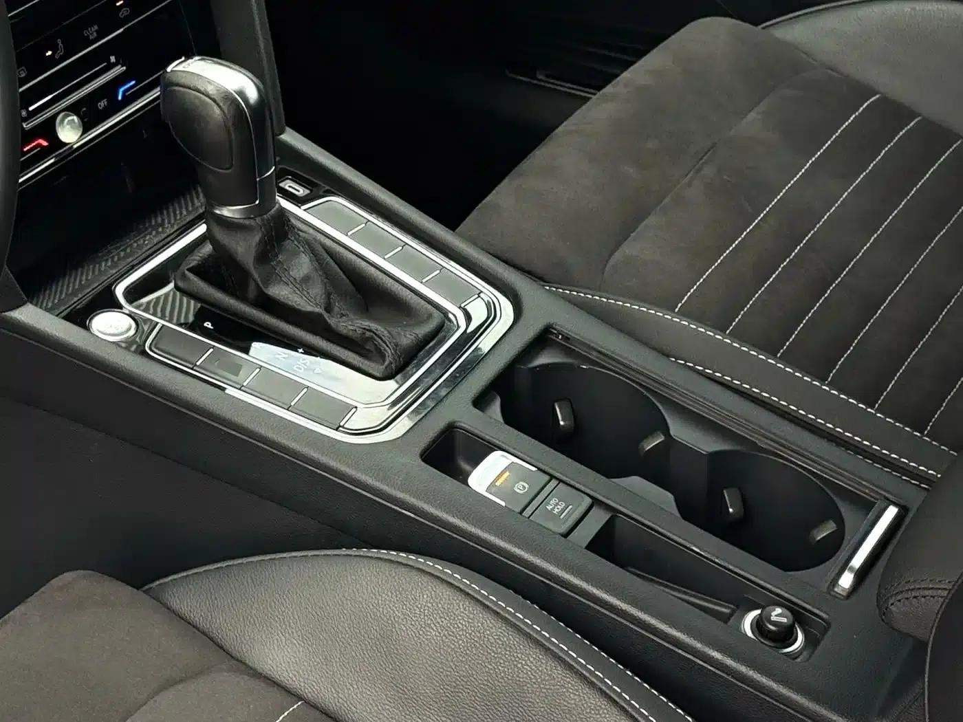 2020 Volkswagen Passat 330TSI DSG Luxury — миниатюра 6