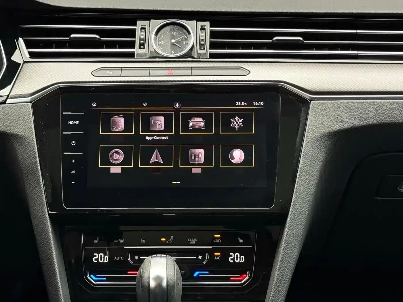 2020 Volkswagen Passat 330TSI DSG Luxury — миниатюра 9