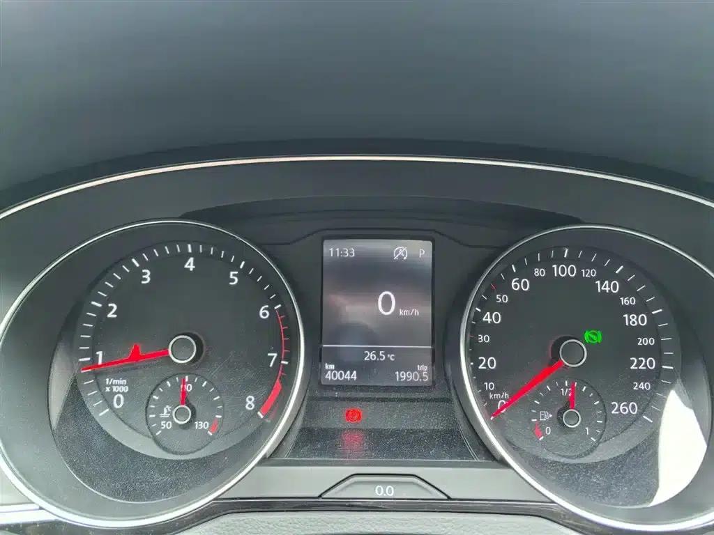 2020 Volkswagen Passat 330TSI DSG Leading Edition — миниатюра 7