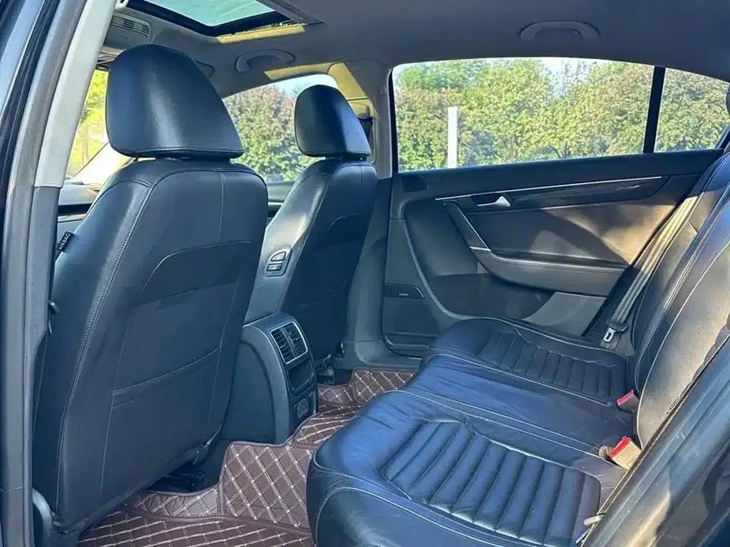2012 Volkswagen Passat 1.8TSI Luxury — миниатюра 7