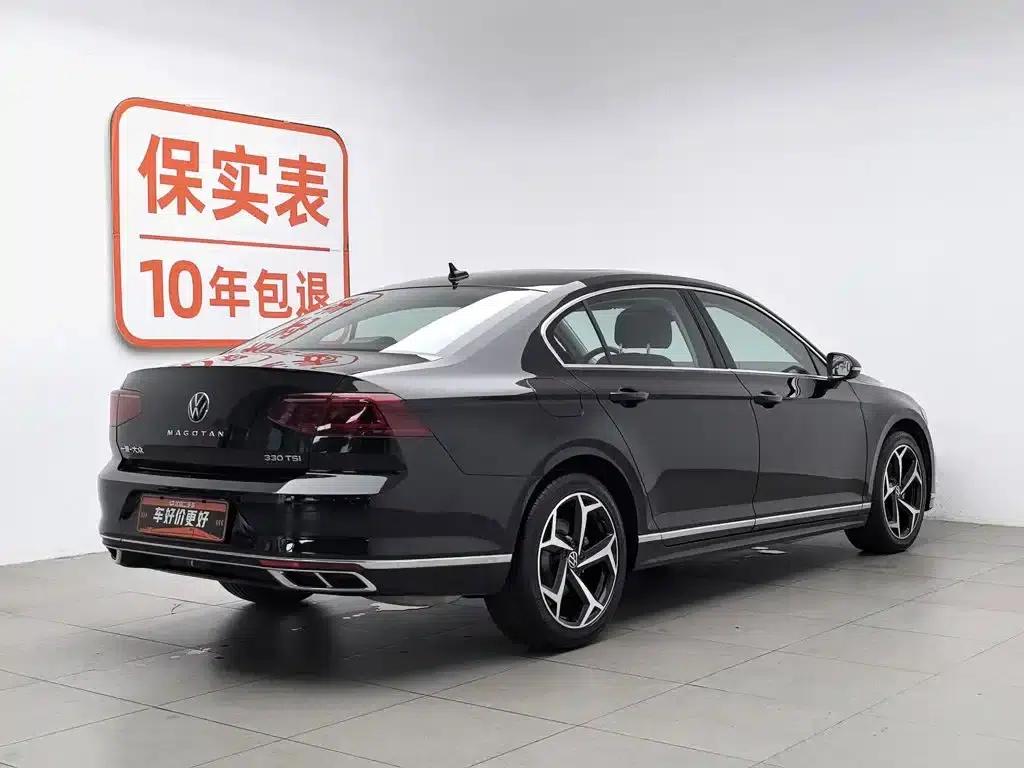 Volkswagen Magotan 2023 2 Millionth Unit Commemorative Edition 330TSI DSG Leading Model — миниатюра 2