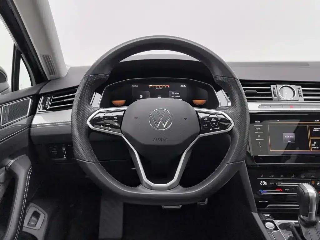 Volkswagen Magotan 2023 2 Millionth Unit Commemorative Edition 330TSI DSG Leading Model — миниатюра 11