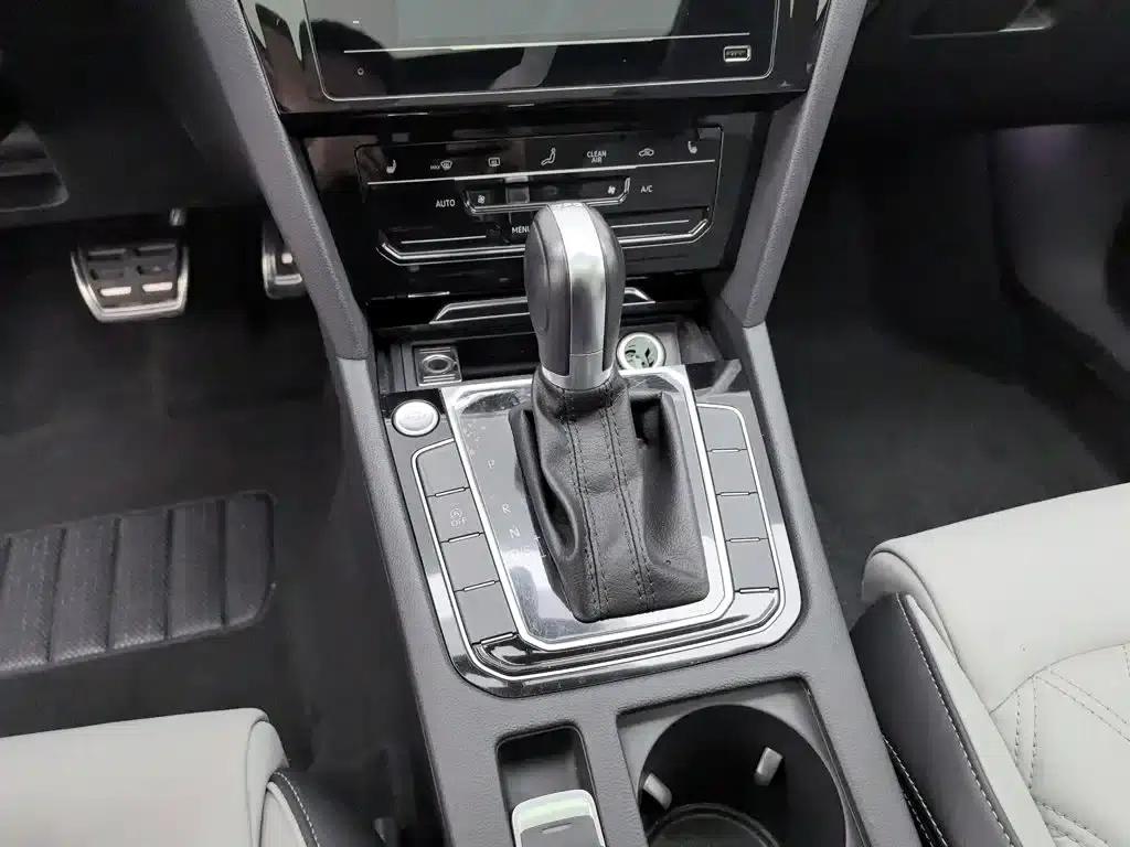 Volkswagen Magotan 2023 2 Millionth Unit Commemorative Edition 330TSI DSG Leading Model — миниатюра 13