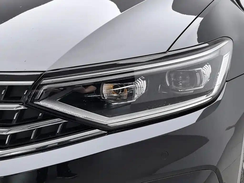 Volkswagen Magotan 2023 2 Millionth Unit Commemorative Edition 330TSI DSG Leading Model — миниатюра 7