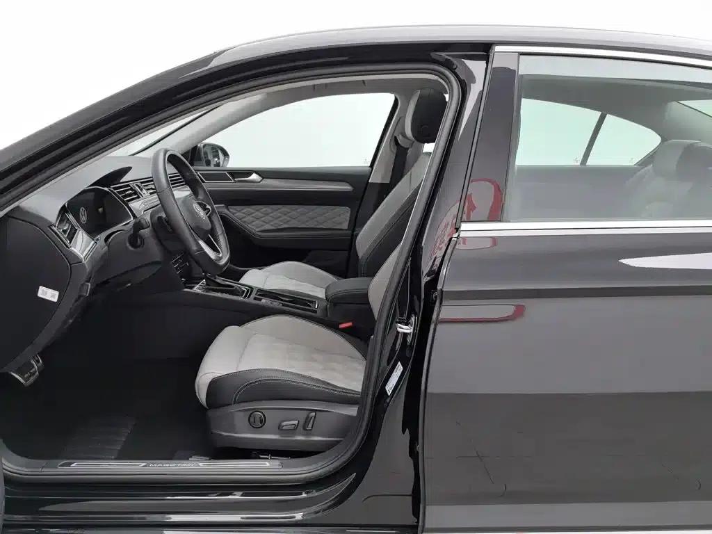 Volkswagen Magotan 2023 2 Millionth Unit Commemorative Edition 330TSI DSG Leading Model — миниатюра 10